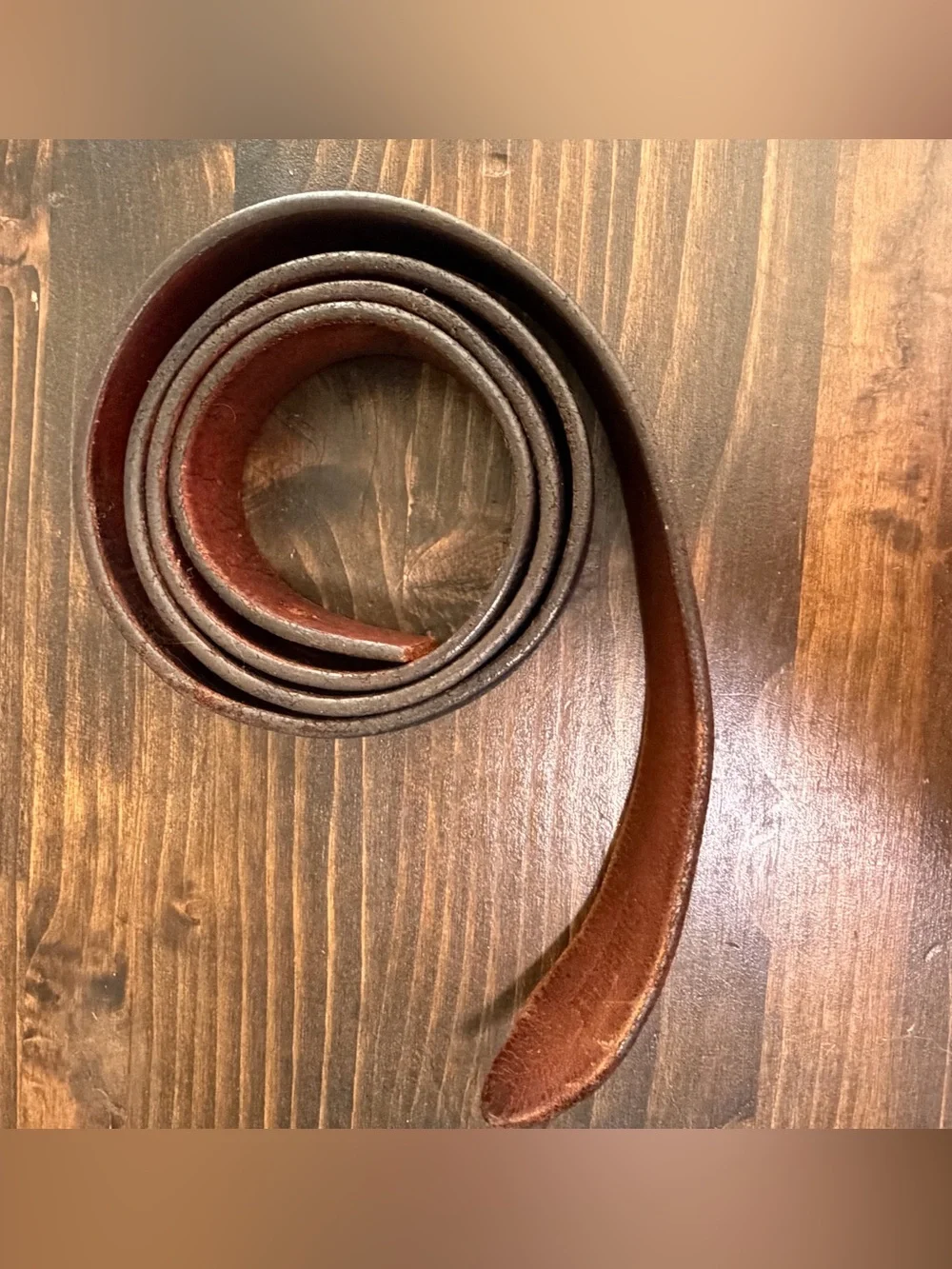 Burberry Classic Men's Brown Leather Belt Strap.